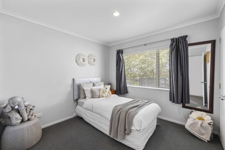 Photo of property in 26 Brackenburn Drive, Ohauiti, Tauranga, 3112