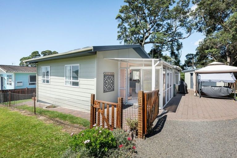 Photo of property in 1 Pacific Road, Waihi Beach, 3611