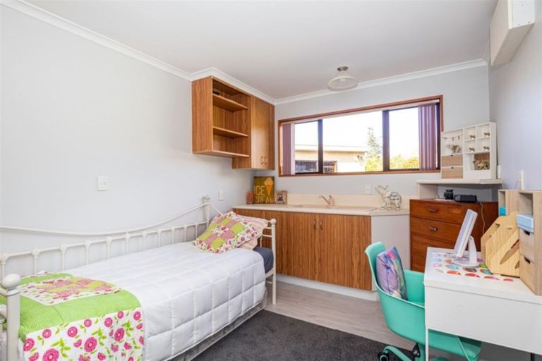 Photo of property in 28 Forest Road, Geraldine, 7930