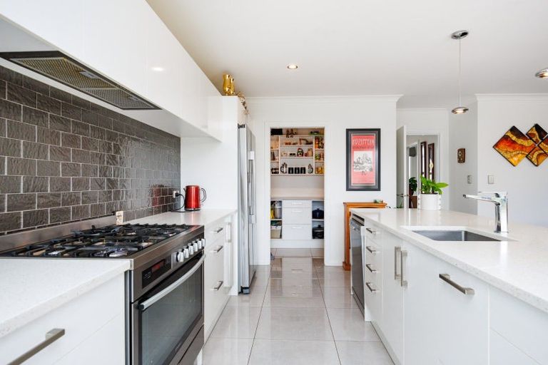 Photo of property in 5 Morocco Terrace, Kelvin Grove, Palmerston North, 4414