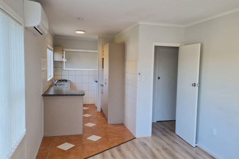 Photo of property in 1/6 Trounson Avenue, Clendon Park, Auckland, 2103