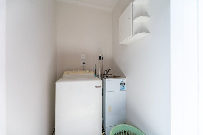 Photo of property in 35 Avenue Road, West End, Timaru, 7910