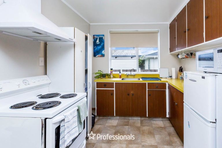 Photo of property in 2/12 Tacoma Drive, Totara Park, Upper Hutt, 5018