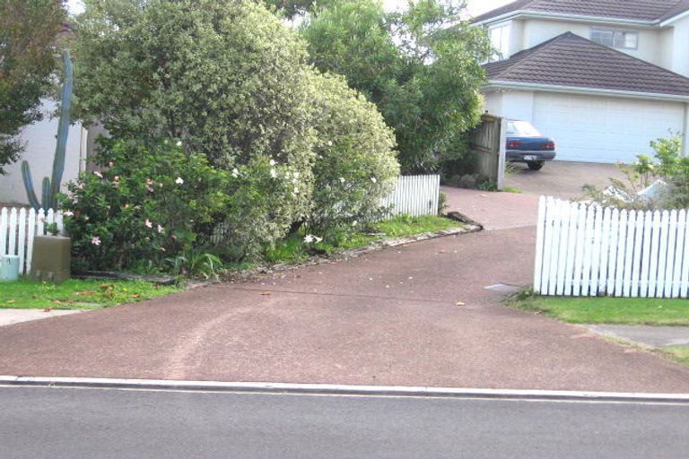 Photo of property in 7 Belgate Place, Somerville, Auckland, 2014