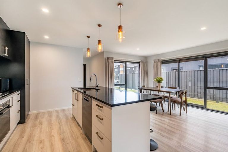 Photo of property in 15 Cynisca Crescent, Wallaceville, Upper Hutt, 5018