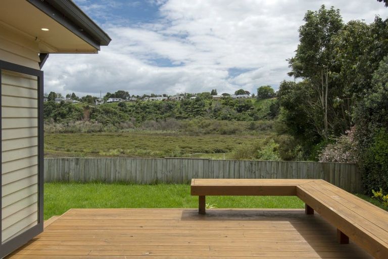 Photo of property in 105 Welcome Bay Road, Welcome Bay, Tauranga, 3112