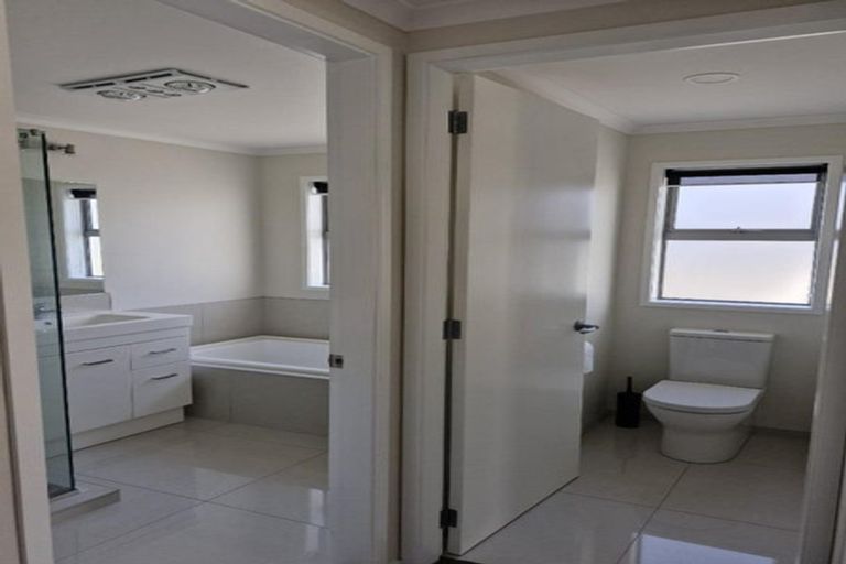 Photo of property in 55 Pendarves Street, New Plymouth, 4310