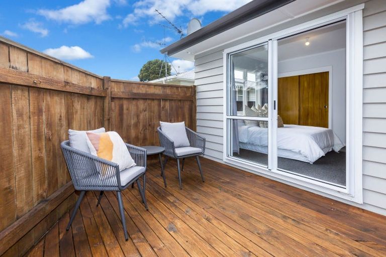 Photo of property in 3 Kashmir Avenue, Clouston Park, Upper Hutt, 5018