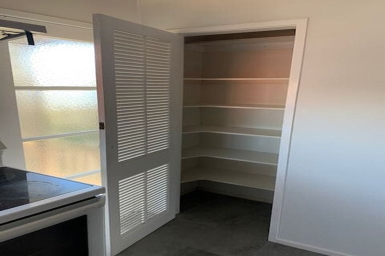 Photo of property in 1/111 Shakespeare Road, Milford, Auckland, 0620