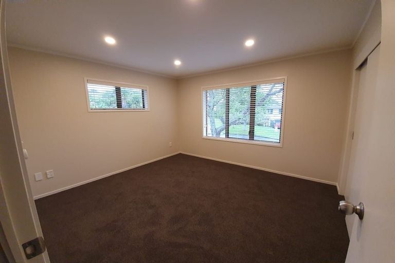 Photo of property in 23 Orinda Close, Botany Downs, Auckland, 2010