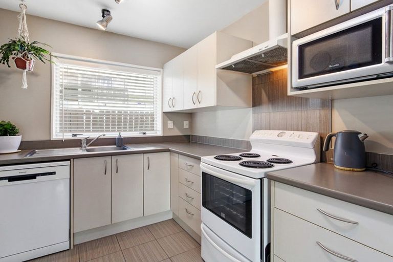 Photo of property in 8/9 Rachel Place, Avonhead, Christchurch, 8042