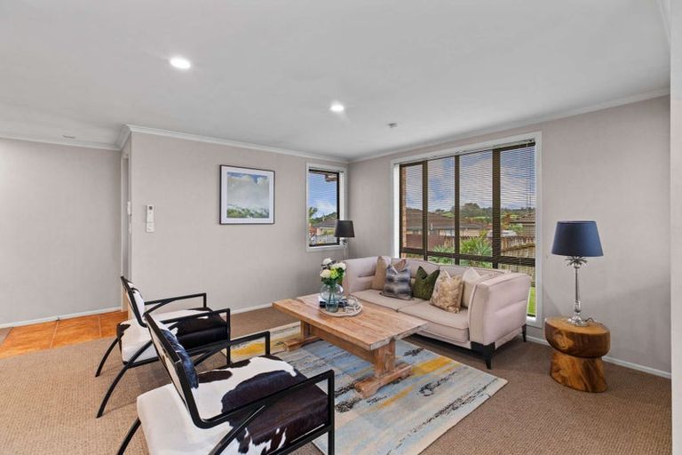 Photo of property in 24 Mt Lebanon Crescent, The Gardens, Auckland, 2105