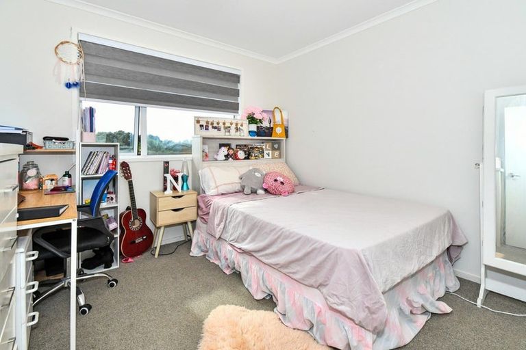 Photo of property in 12 Helenvale Crescent, Pokeno, 2402
