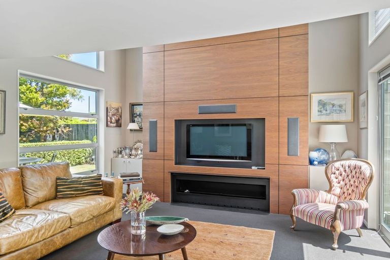 Photo of property in 20a Gordon Avenue, St Albans, Christchurch, 8014