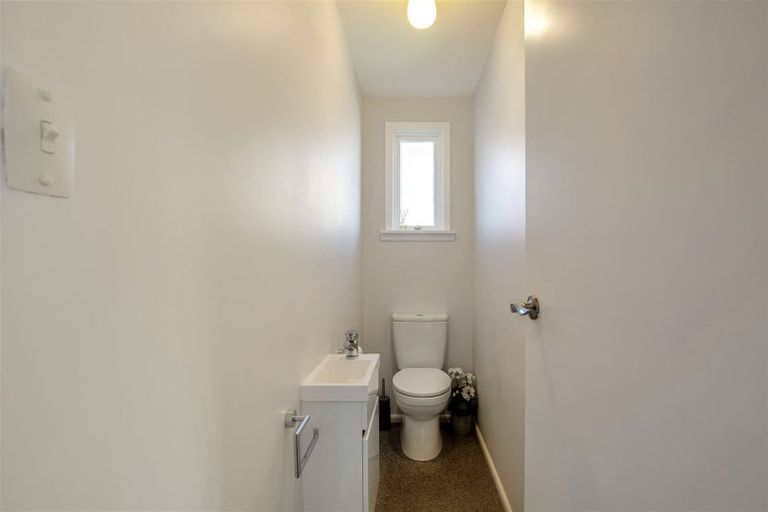 Photo of property in 30 Moore Street, Rolleston, 7614