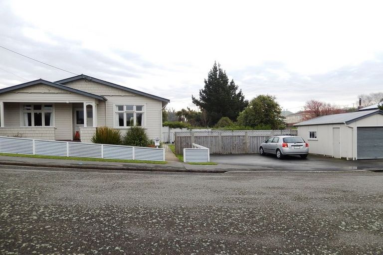 Photo of property in 42a Till Street, South Hill, Oamaru, 9400