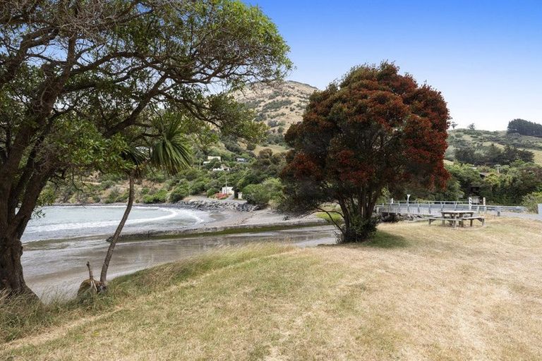 Photo of property in 11 Factory Road, Little Akaloa, 7583