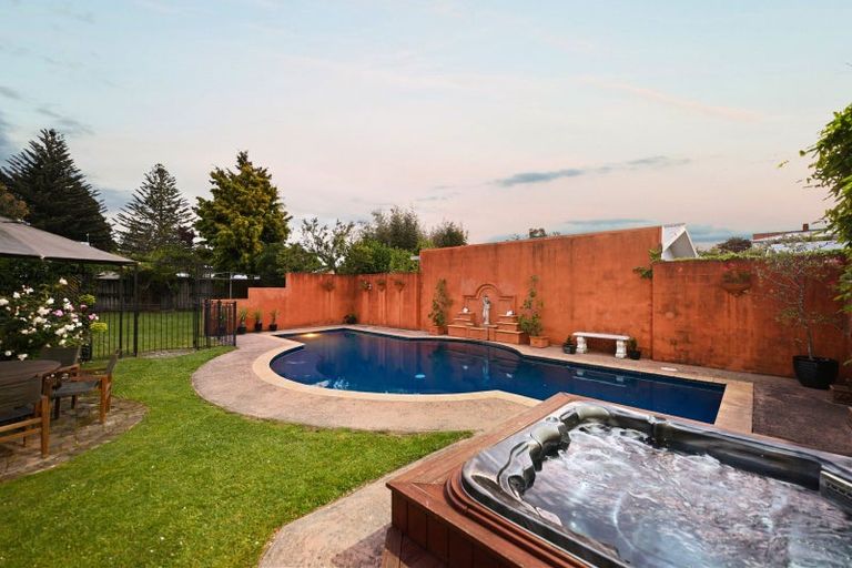 Photo of property in 3 Armagh Street, Hamilton East, Hamilton, 3216