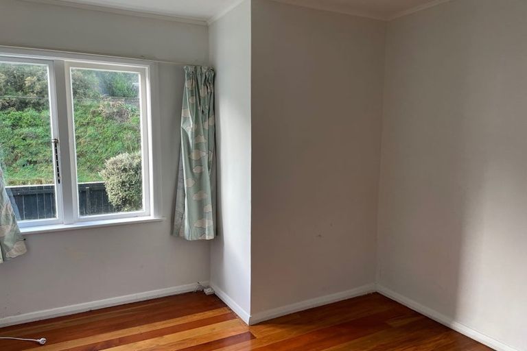Photo of property in 23 Melrose Road, Island Bay, Wellington, 6023