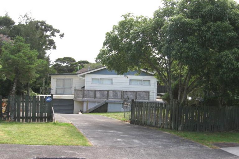 Photo of property in 3 Eugen Place, Bayview, Auckland, 0629