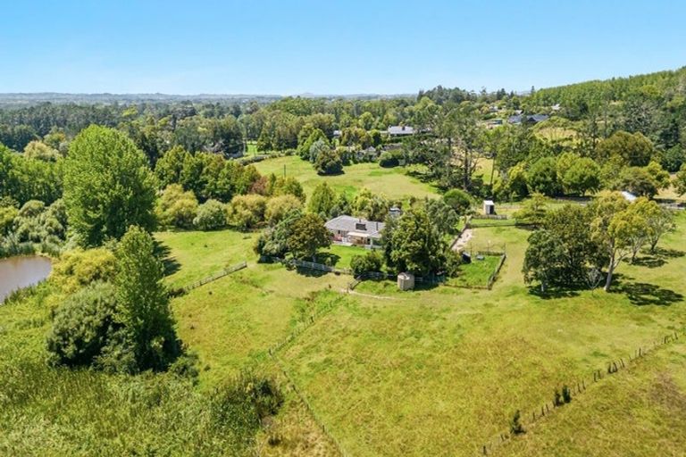 Photo of property in 48 Pomona Road, Kumeu, 0891