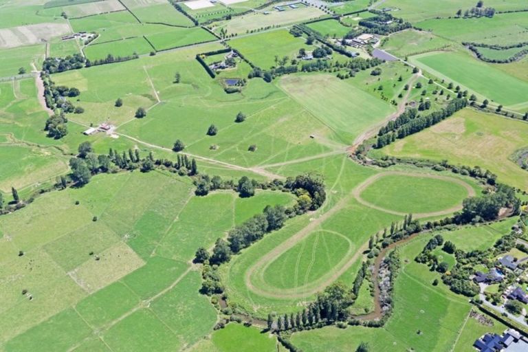 Photo of property in 160 Monument Road, Clevedon, 2582