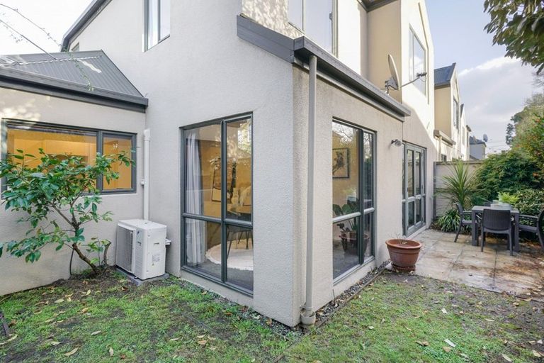 Photo of property in 64d Champion Street, Edgeware, Christchurch, 8013