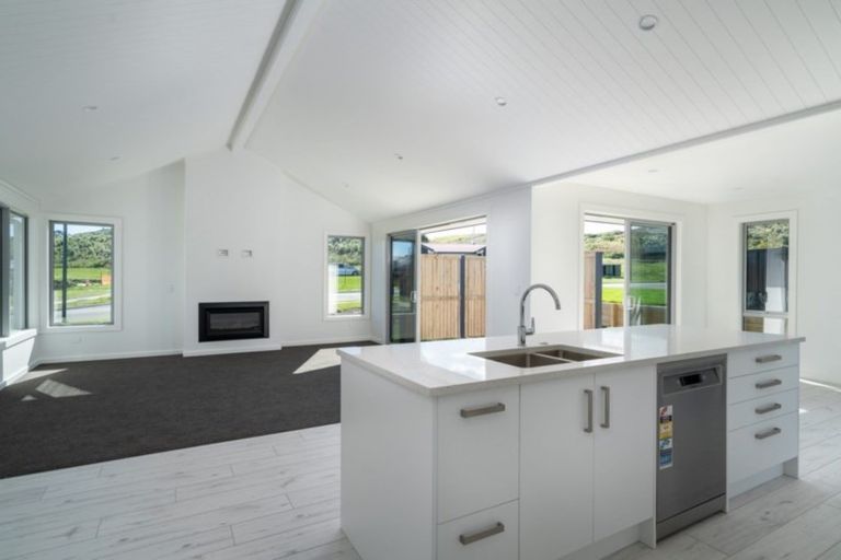 Photo of property in 23 Marabou Crescent, Nukuhau, Taupo, 3330