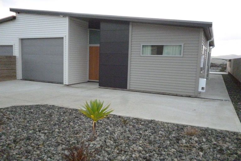 Photo of property in 10b Semaphore Lane, Whitby, Porirua, 5024