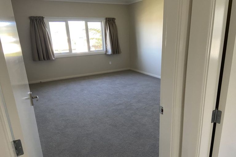 Photo of property in 3/133-135 Cuba Street, Petone, Lower Hutt, 5012