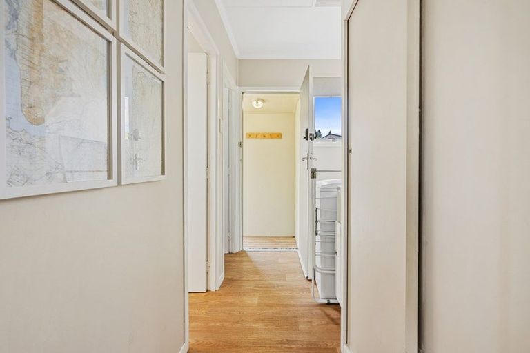 Photo of property in 15 Omahau Crescent, Twizel, 7901