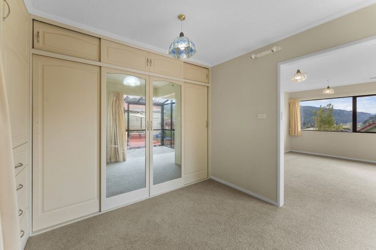 Photo of property in 59 Holborn Drive, Stokes Valley, Lower Hutt, 5019