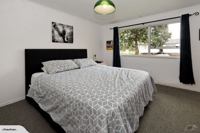 Photo of property in 65 Riverpark Crescent, Henderson, Auckland, 0610