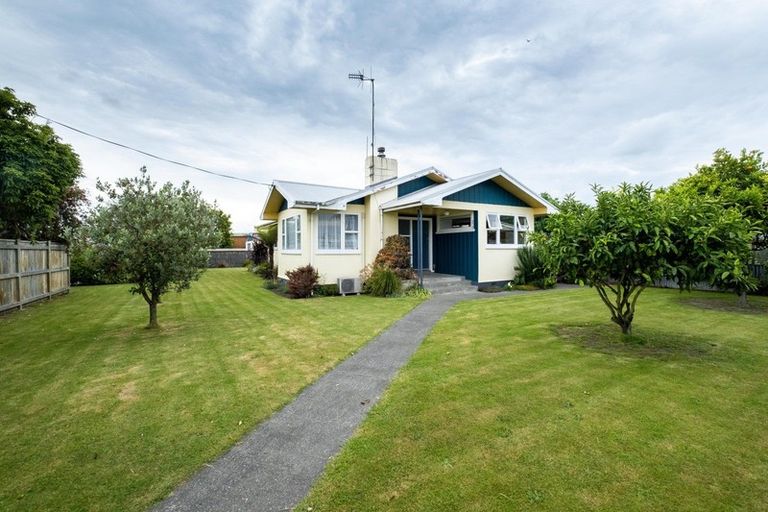 Photo of property in 581 Main North Road, Bay View, Napier, 4104