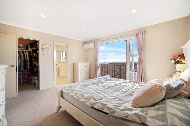 Photo of property in 132b Redoubt Road, Goodwood Heights, Auckland, 2105