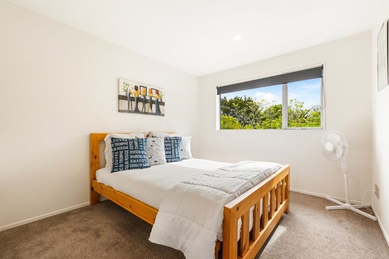 Photo of property in 14a Kotuku Street, Te Atatu Peninsula, Auckland, 0610