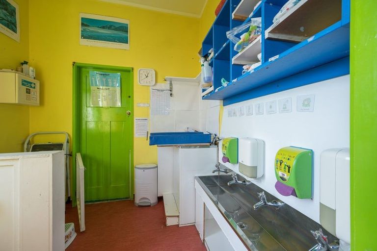 Photo of property in 112 Parkers Road, Tahunanui, Nelson, 7011