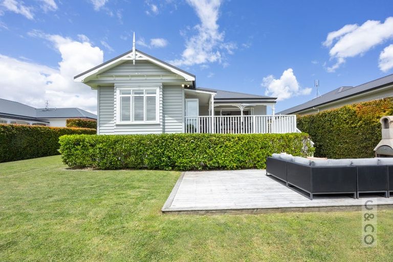 Photo of property in 39 Albert Street, Riverhead, 0820