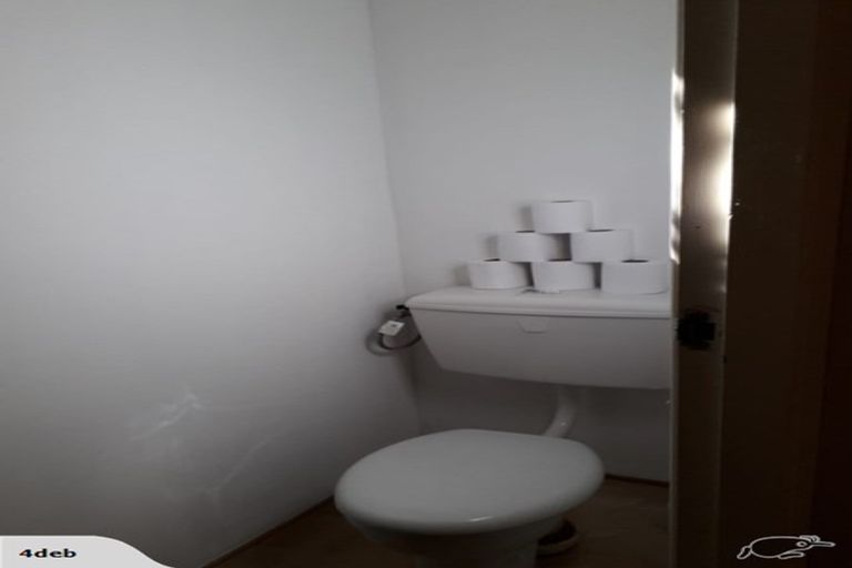 Photo of property in 176 The Esplanade, Island Bay, Wellington, 6023