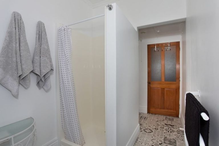 Photo of property in 21 Bond Street, Marton, 4710