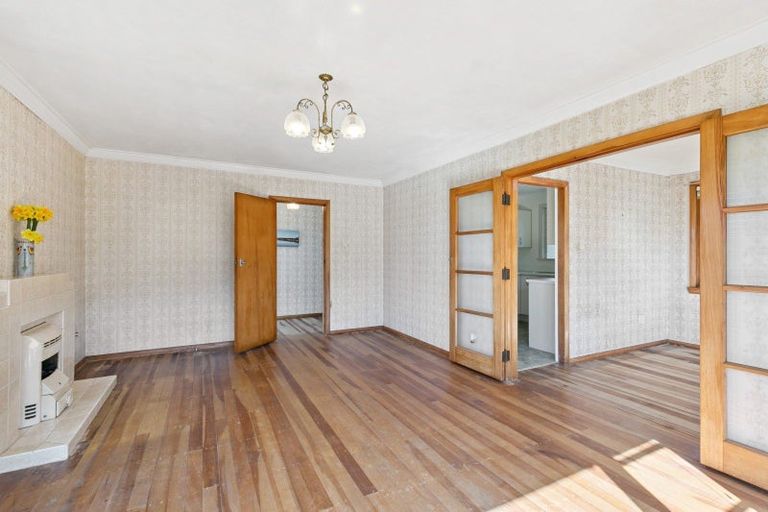 Photo of property in 7 Lyndhurst Road, Tawa, Wellington, 5028