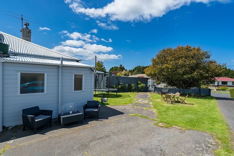 Photo of property in 4 Ashmore Street, Halfway Bush, Dunedin, 9010