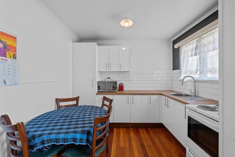 Photo of property in 29 Beaubank Road, Kelston, Auckland, 0602