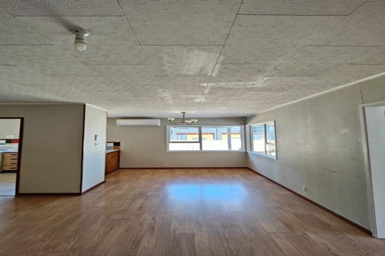 Photo of property in 31 Glennandrew Drive, Half Moon Bay, Auckland, 2012