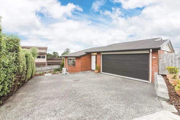 Photo of property in 59 South Kensington Way, Henderson, Auckland, 0612