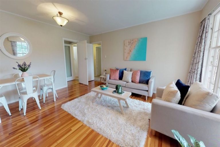 Photo of property in Regency Flats, 6/29-45 Miramar North Road, Miramar, Wellington, 6022