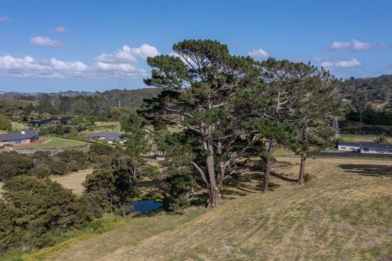 Photo of property in 15 Elmore Road, Paremoremo, Auckland, 0793