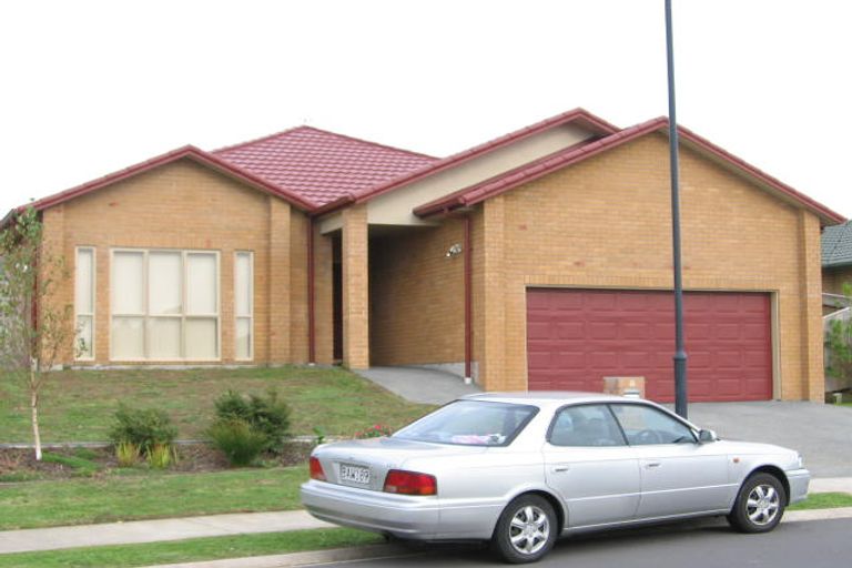 Photo of property in 7 Toledo Avenue, Henderson, Auckland, 0612