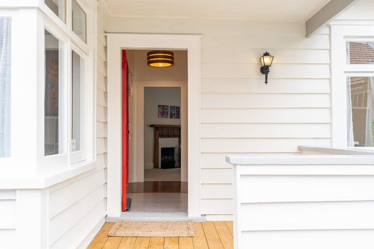 Photo of property in 893 Heaphy Terrace, Claudelands, Hamilton, 3214