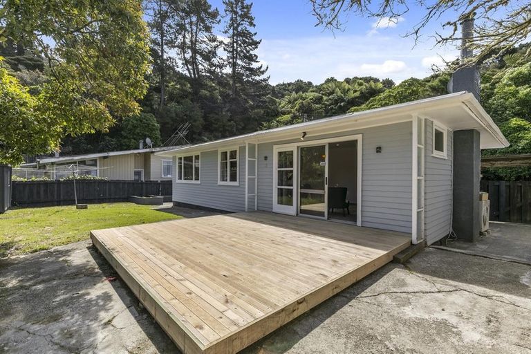 Photo of property in 9 Gribble Grove, Stokes Valley, Lower Hutt, 5019